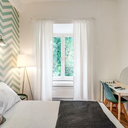 Trastevere 2.0 Bed & Breakfast 4*